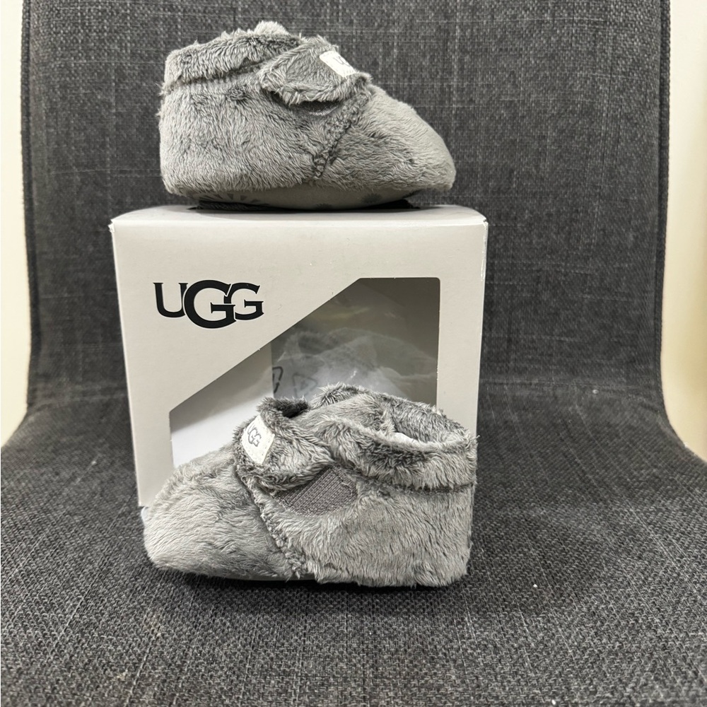 UGG Charcoal Baby Booties - Picture 4 of 8